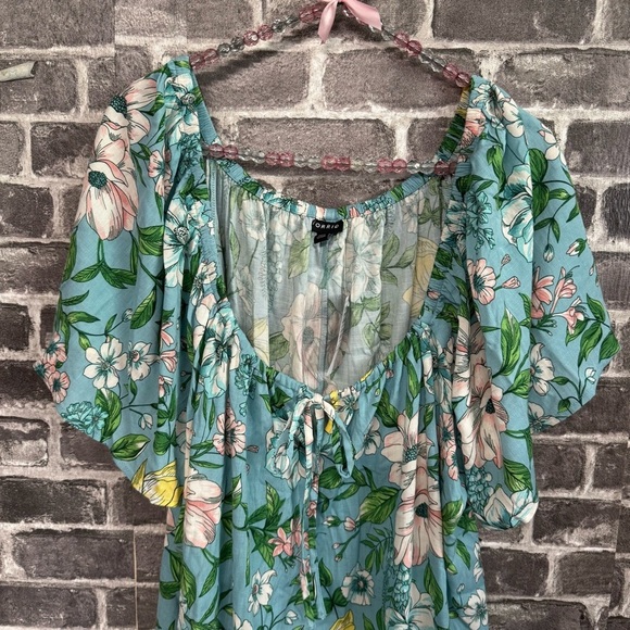 NWT Torrid Flutter Short Sleeve Blouse blue floral shirt top - Picture 3 of 11